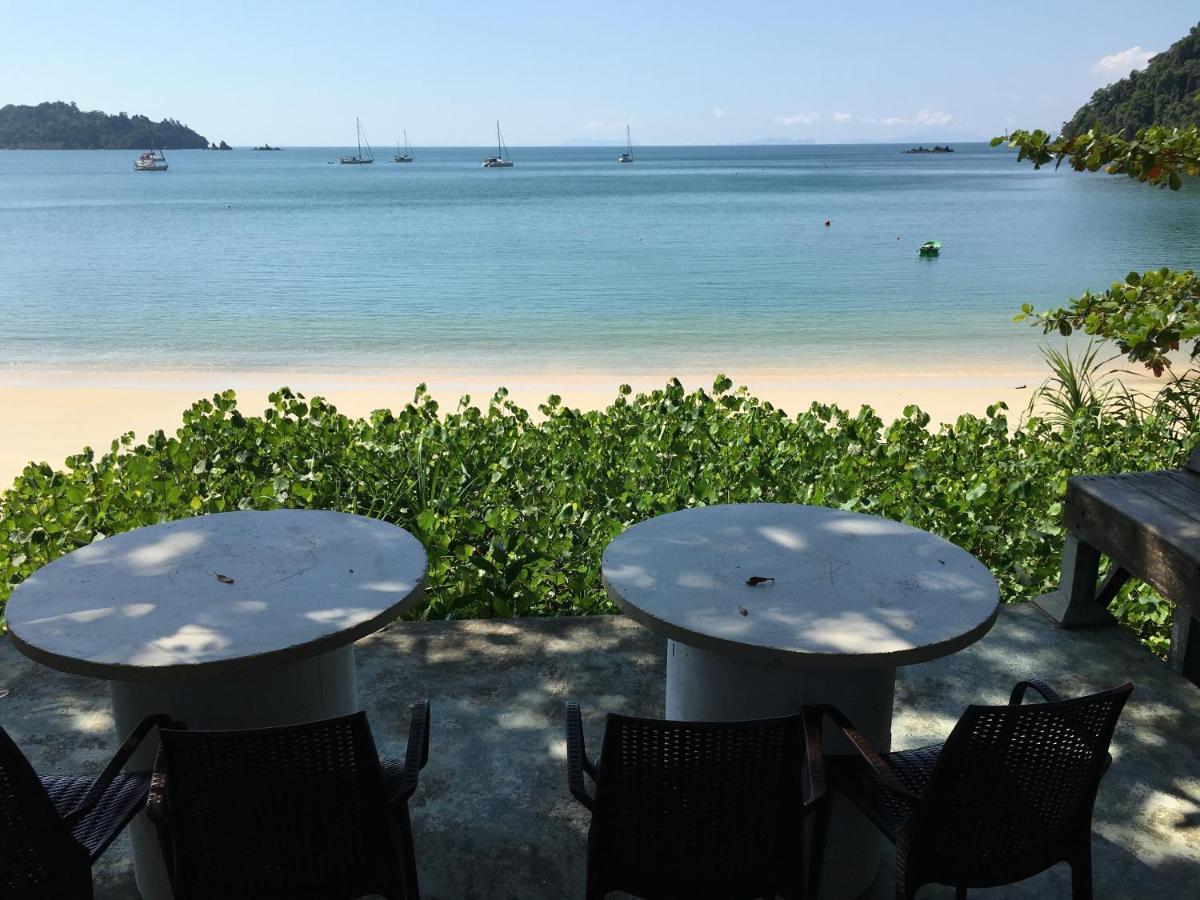 Starlight Beach Resort Koh Phayam Luaran gambar
