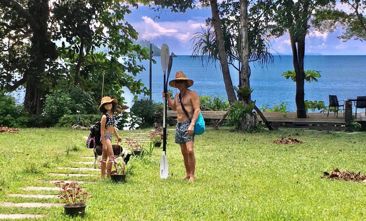 Starlight Beach Resort Koh Phayam Luaran gambar