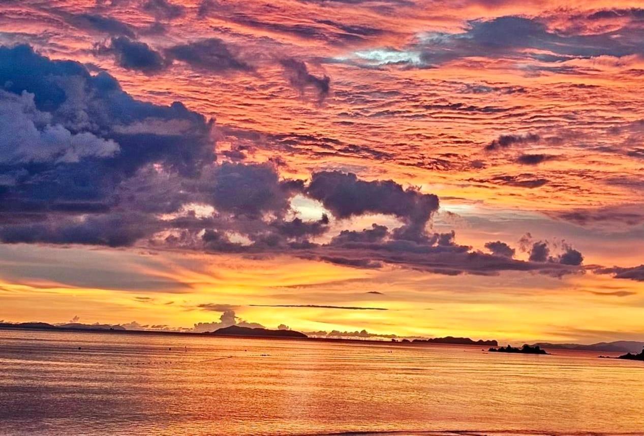Starlight Beach Resort Koh Phayam Luaran gambar