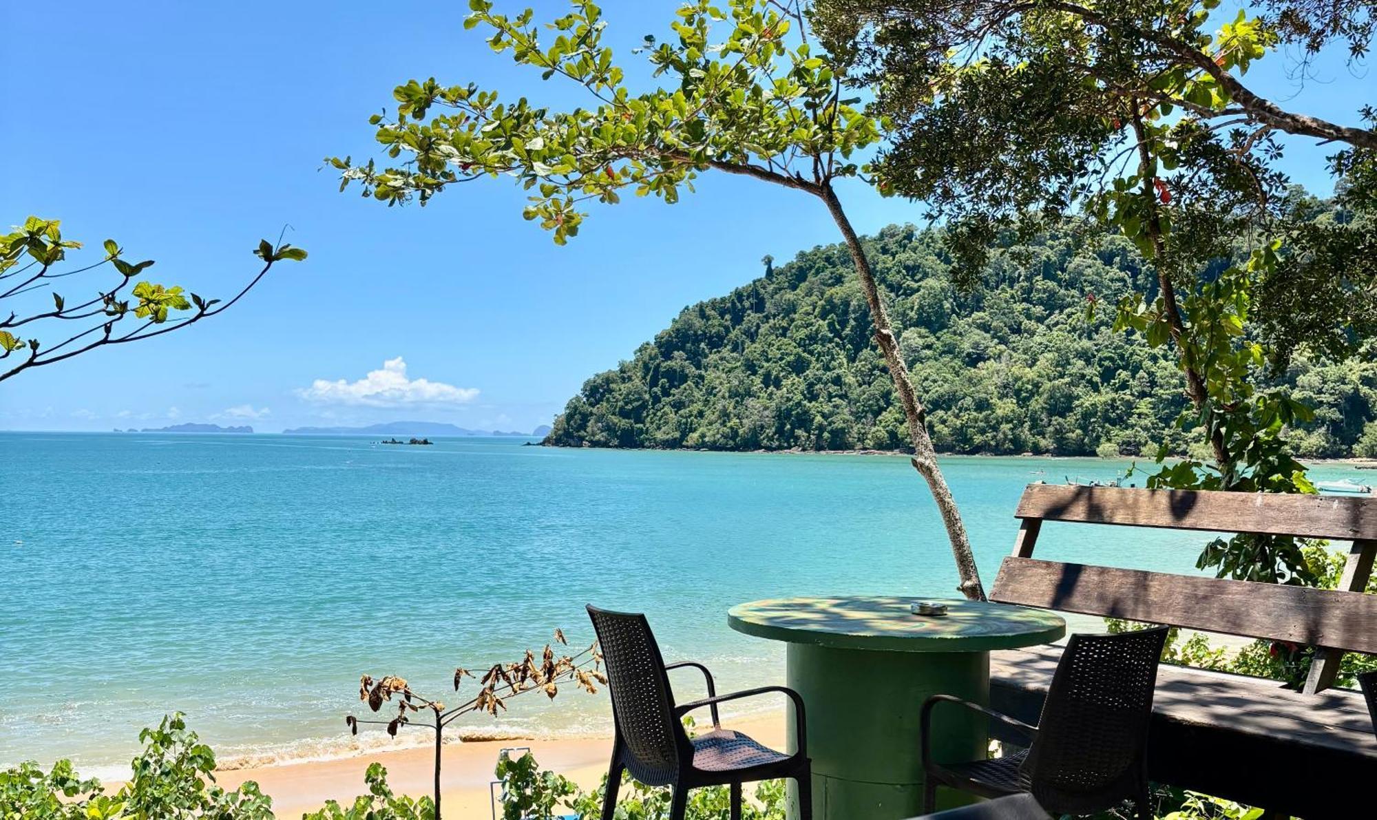 Starlight Beach Resort Koh Phayam Luaran gambar