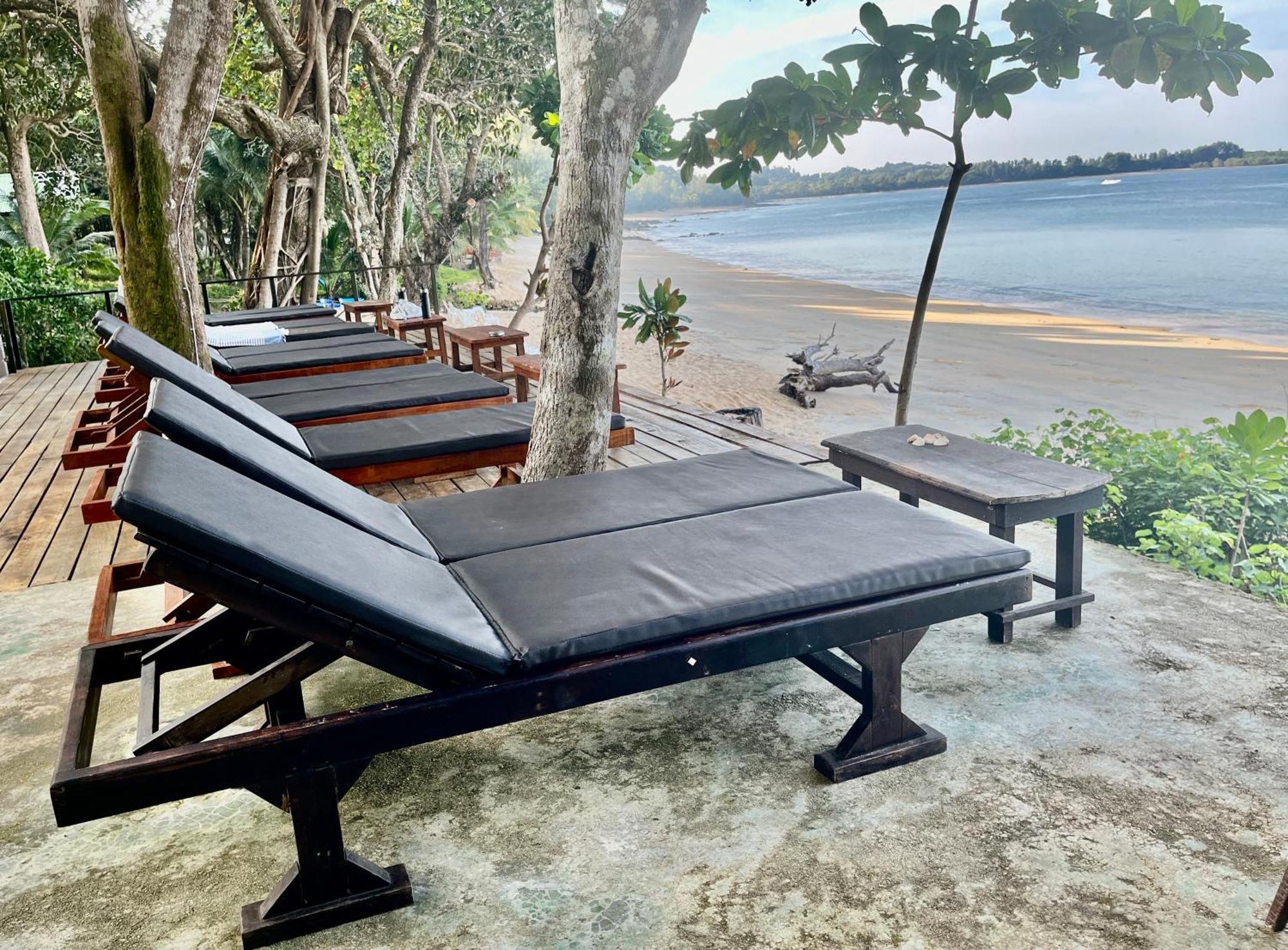 Starlight Beach Resort Koh Phayam Luaran gambar