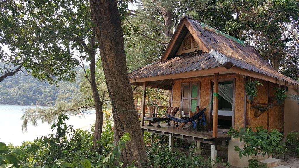 Starlight Beach Resort Koh Phayam Luaran gambar