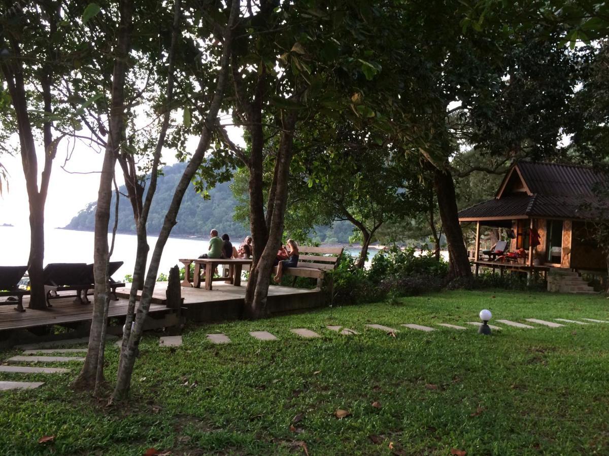 Starlight Beach Resort Koh Phayam Luaran gambar
